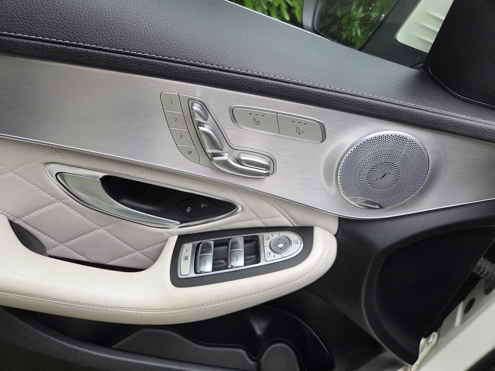 Mercedes-Benz C 220 AMGDesignoBurmesterFull, снимка 7 - Автомобили и джипове - 53845132