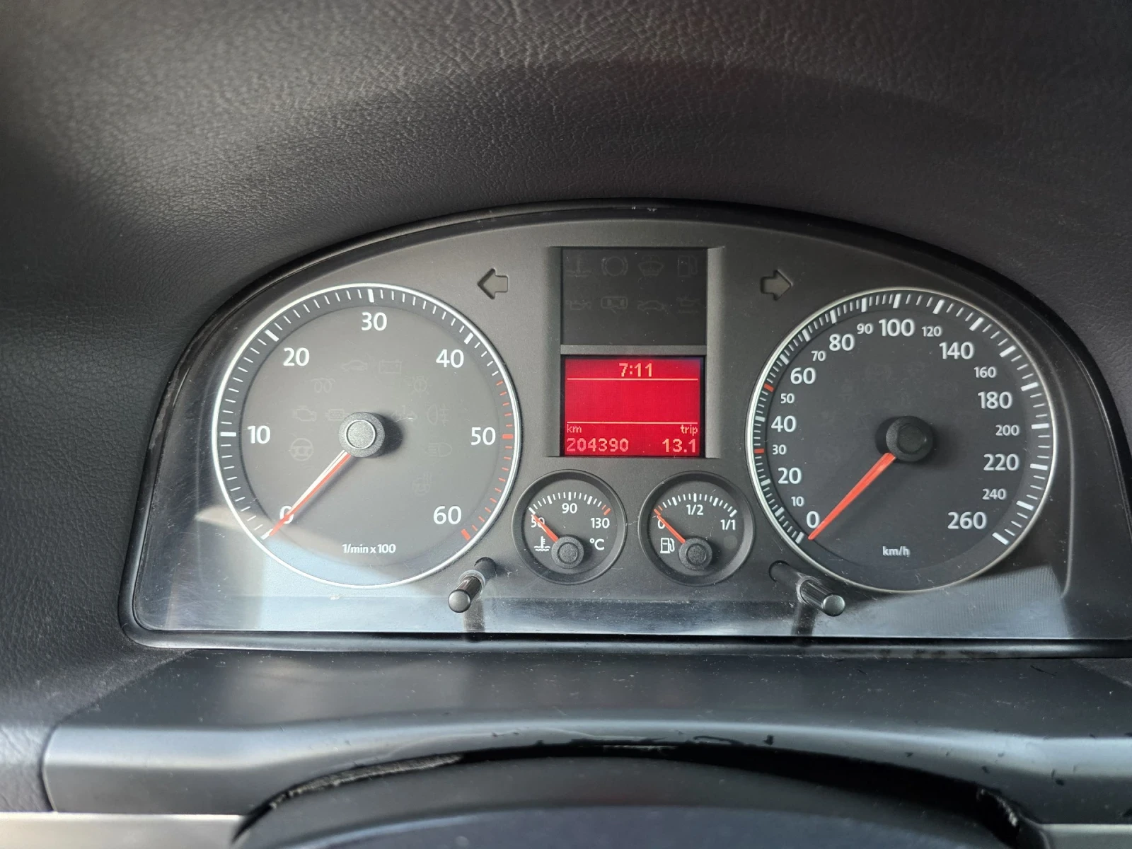 VW Touran 1.9TDI H-LINE , снимка 13 - Автомобили и джипове - 54247784