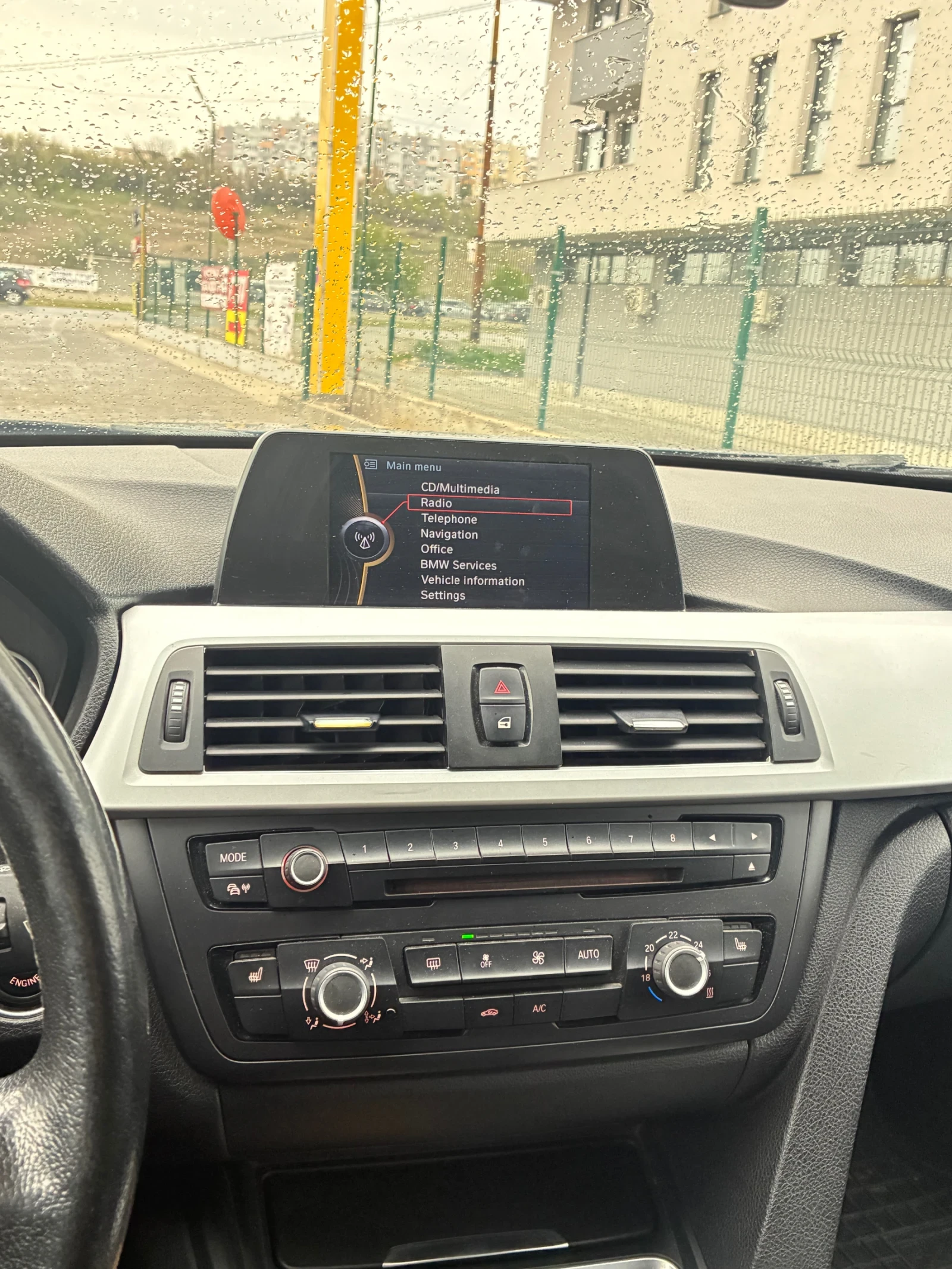 BMW 318, снимка 6 - Автомобили и джипове - 54319433