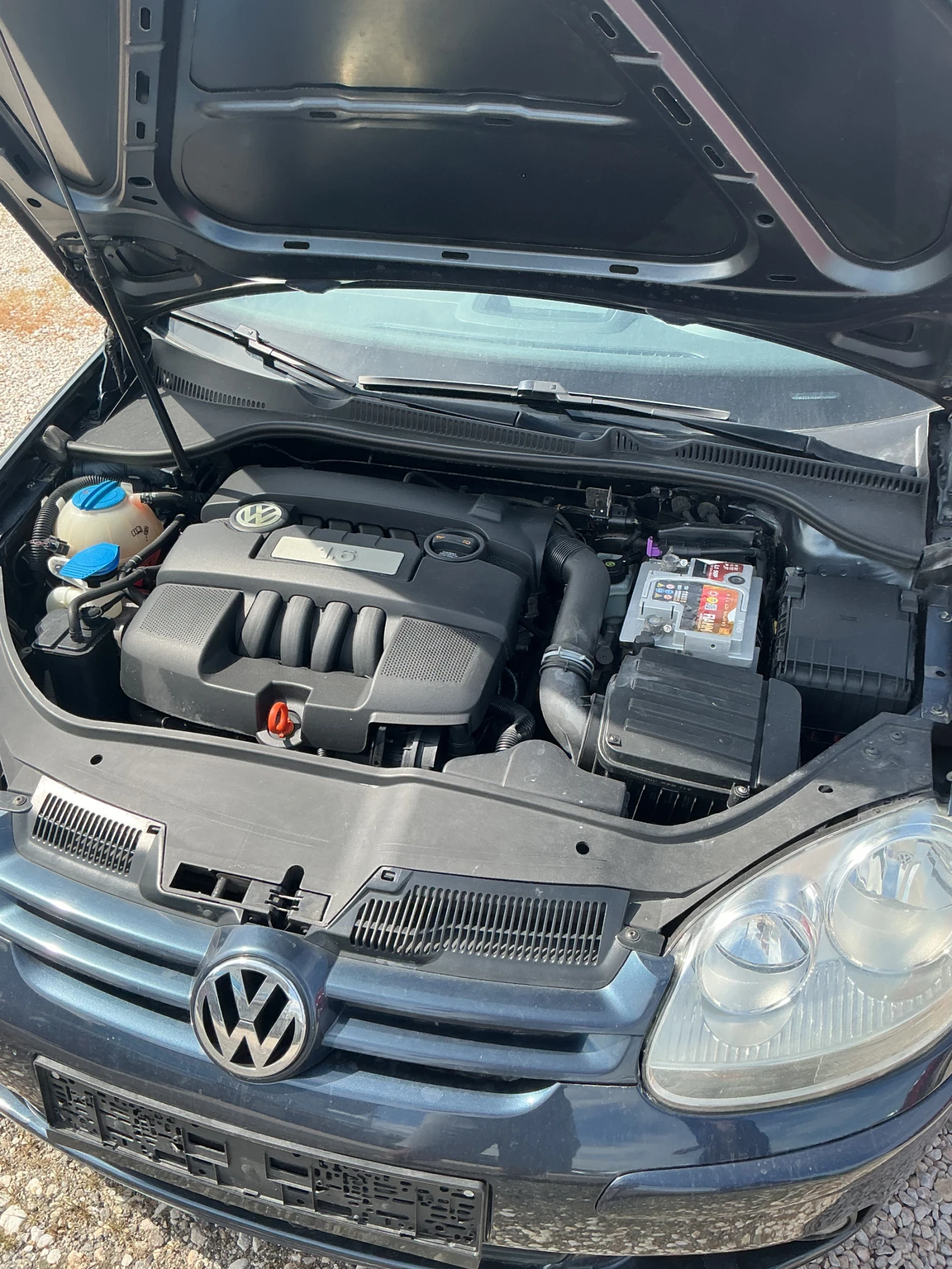 VW Golf 1.6i 102ps GPL, снимка 13 - Автомобили и джипове - 54493384