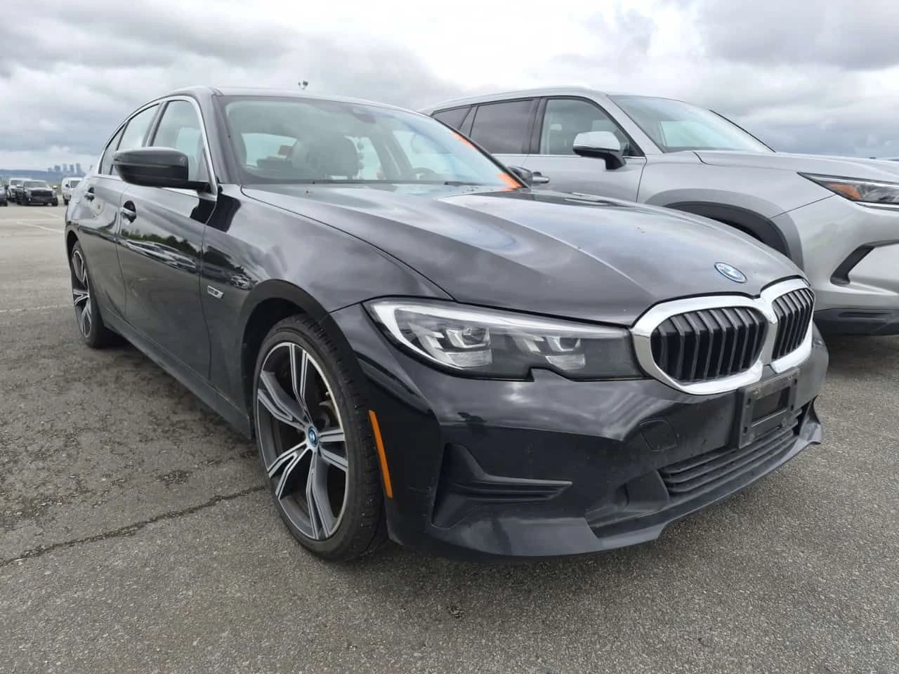 BMW 330 E| PANORAMA| 2 КЛЮЧА| ПАМЕТ| , снимка 2 - Автомобили и джипове - 54501095