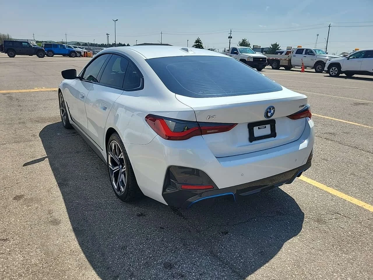 BMW i4 М ПАКЕТ/Gran Coupe Edrive40/CARFAX/ФИНАНСИРАНЕ, снимка 3 - Автомобили и джипове - 54756457