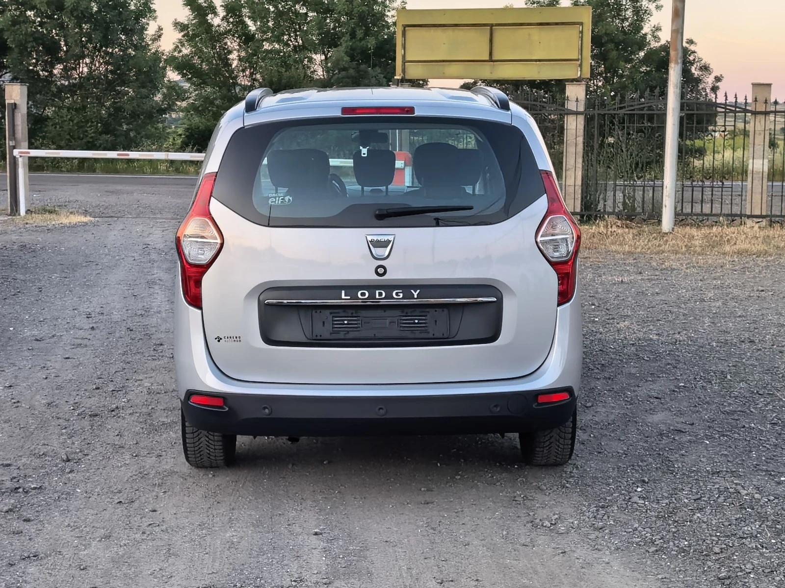Dacia Lodgy 1, 6i GPL | Mobile.bg � ����������� 6