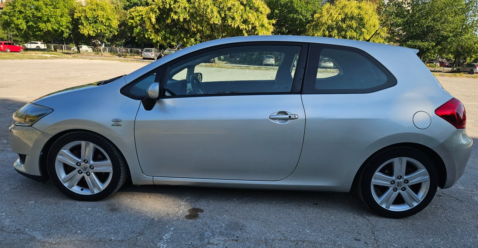 Toyota Auris 2.0 D | Mobile.bg � ����������� 4