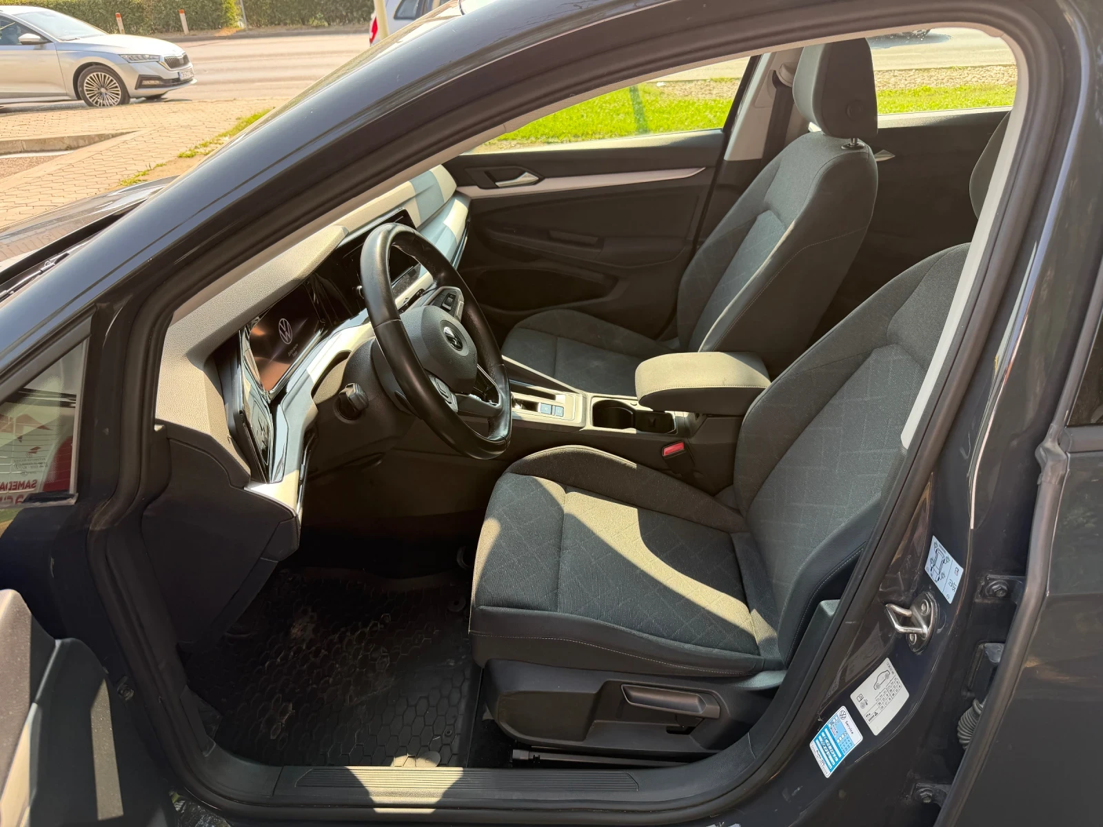 VW Golf 1, 5 TSI 150 к.с. 7DSG Гаранция, снимка 14 - Автомобили и джипове - 55783927