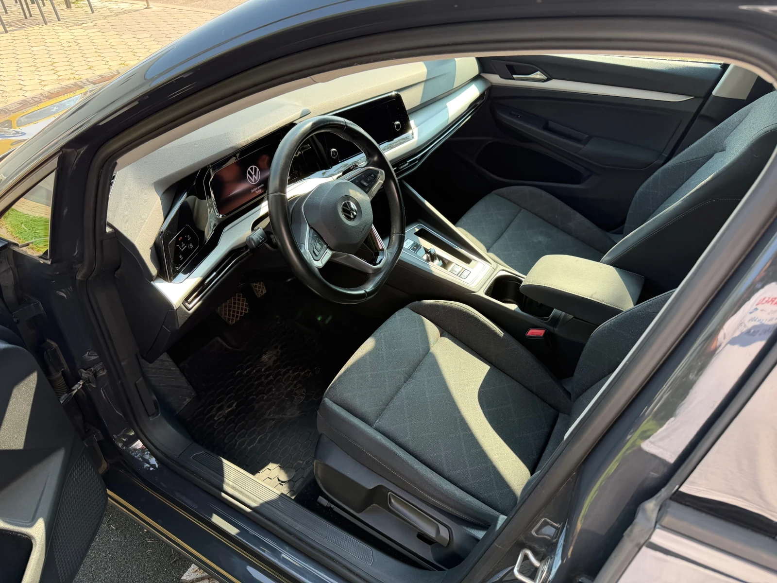 VW Golf 1, 5 TSI 150 к.с. 7DSG Гаранция, снимка 15 - Автомобили и джипове - 55783927
