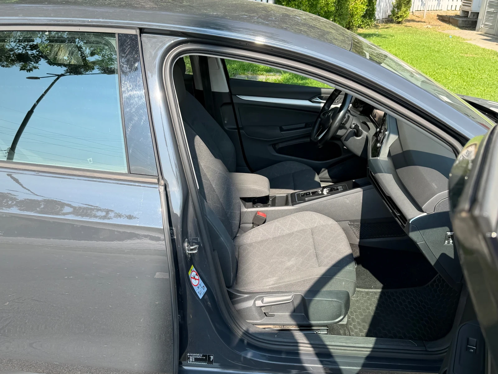 VW Golf 1, 5 TSI 150 к.с. 7DSG Гаранция, снимка 12 - Автомобили и джипове - 55783927