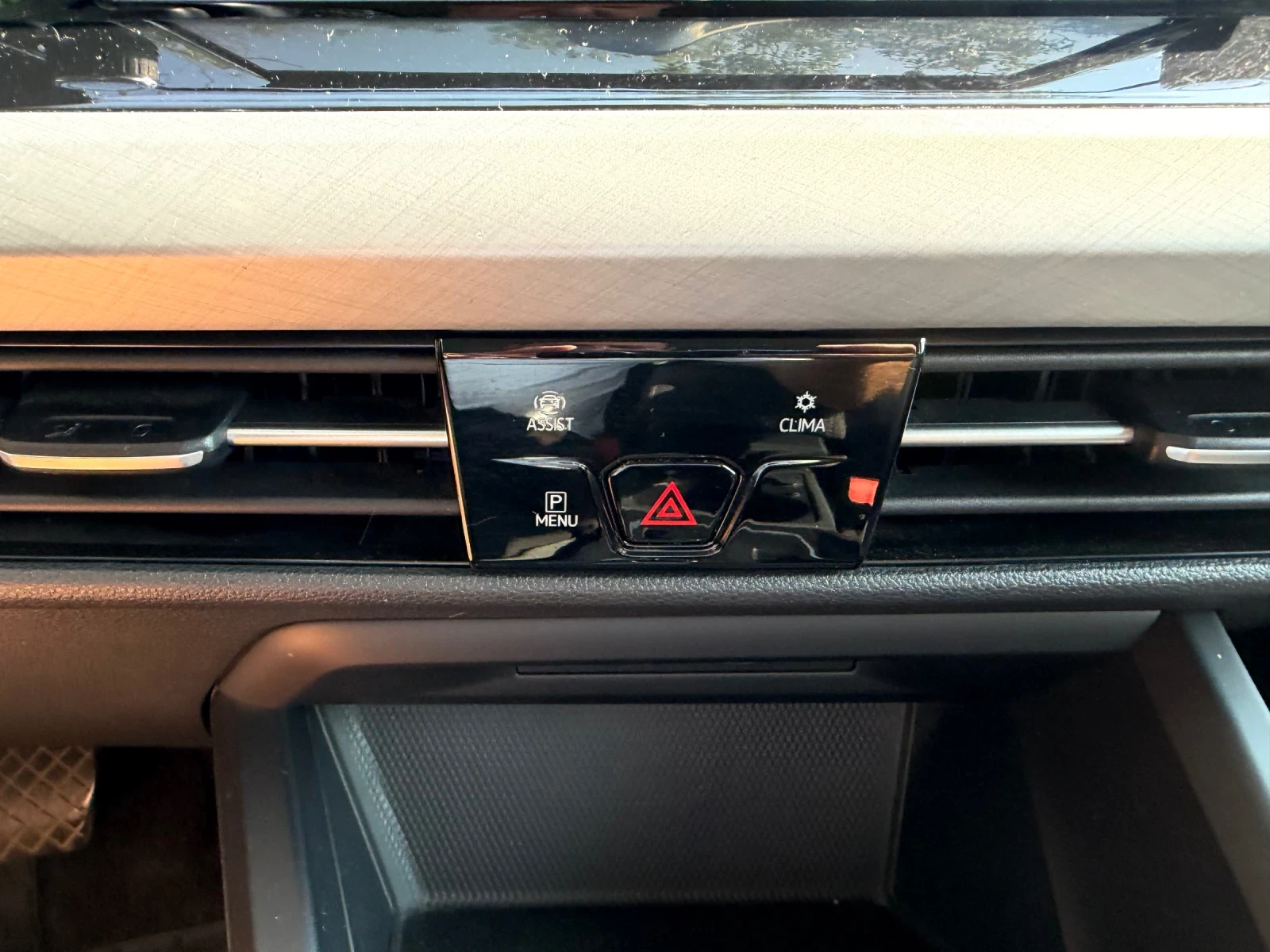 VW Golf 1, 5 TSI 150 к.с. 7DSG Гаранция, снимка 16 - Автомобили и джипове - 55783927