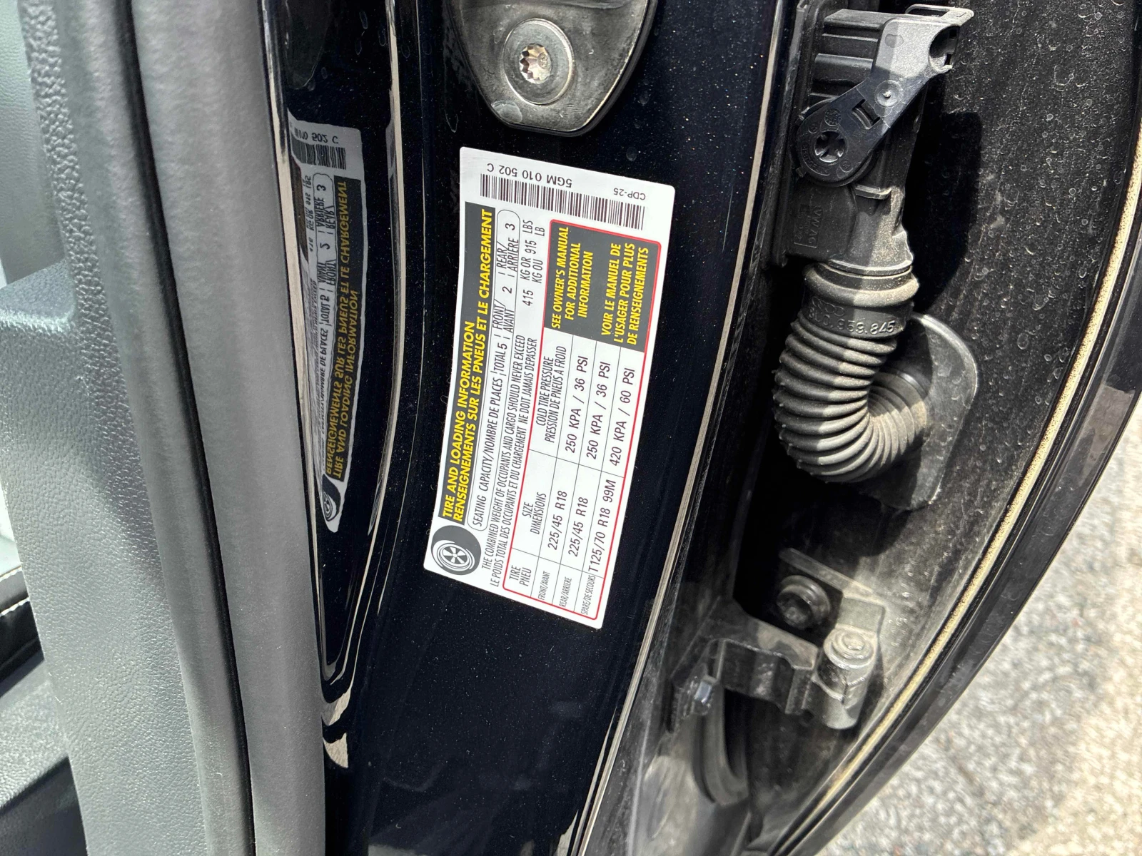 VW Jetta * Comfortline * KEYLESS * ПОДГРЕВ НА СЕДАЛКИ, снимка 11 - Автомобили и джипове - 55989486