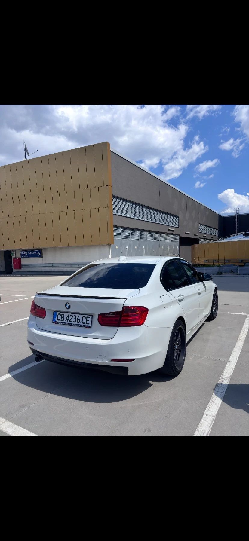 BMW 320, снимка 4 - Автомобили и джипове - 55998013