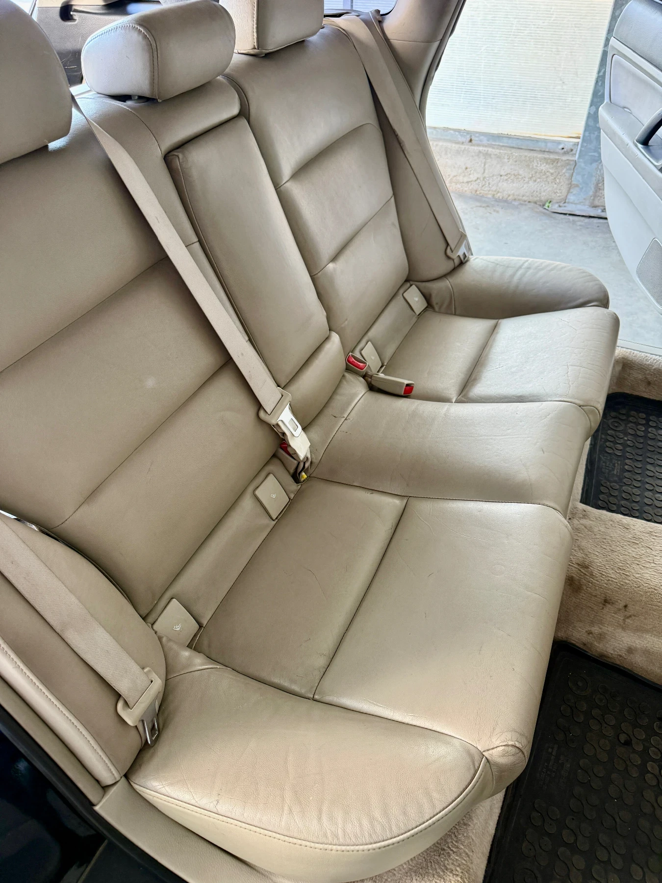 Subaru Outback 3.0 H6 245 к.с Бензин/Газ, снимка 10 - Автомобили и джипове - 56047299