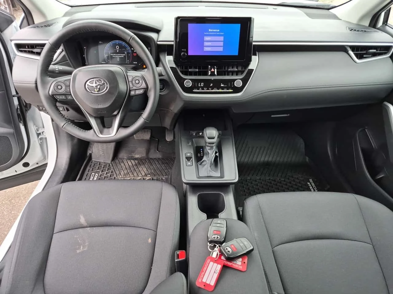 Toyota Corolla Cross * LE * CARFAX * ��������� * ������� * 2 ����� | Mobile.bg � ����������� 2