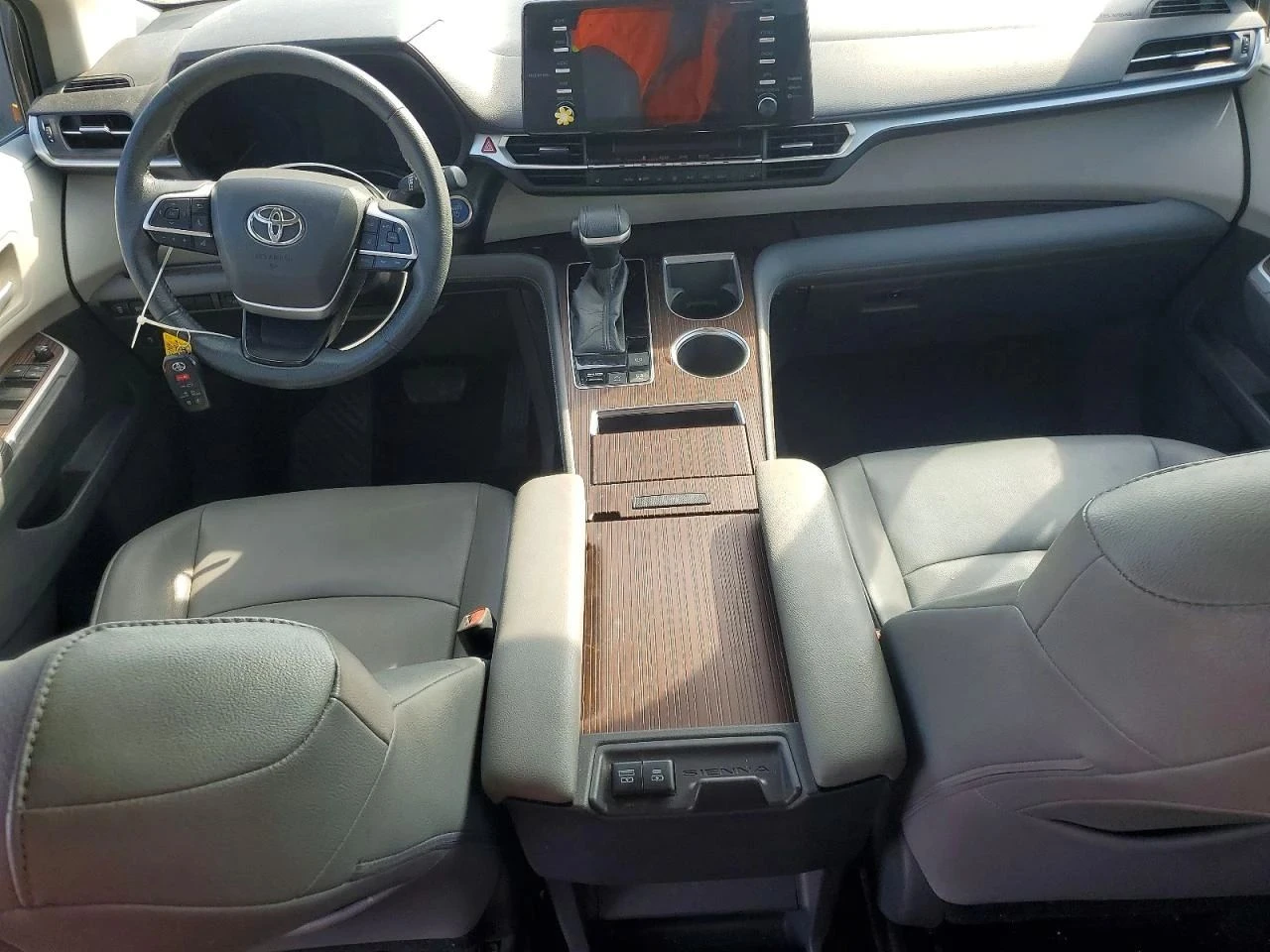 Toyota Sienna | Mobile.bg � ����������� 8