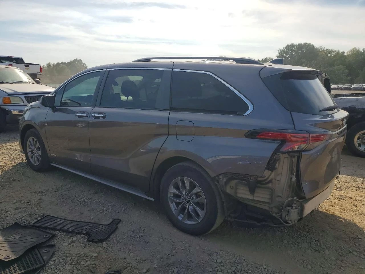 Toyota Sienna | Mobile.bg � ����������� 2