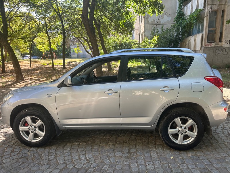 Toyota Rav4 NG 2.2 D4D, снимка 1 - Автомобили и джипове - 47196898