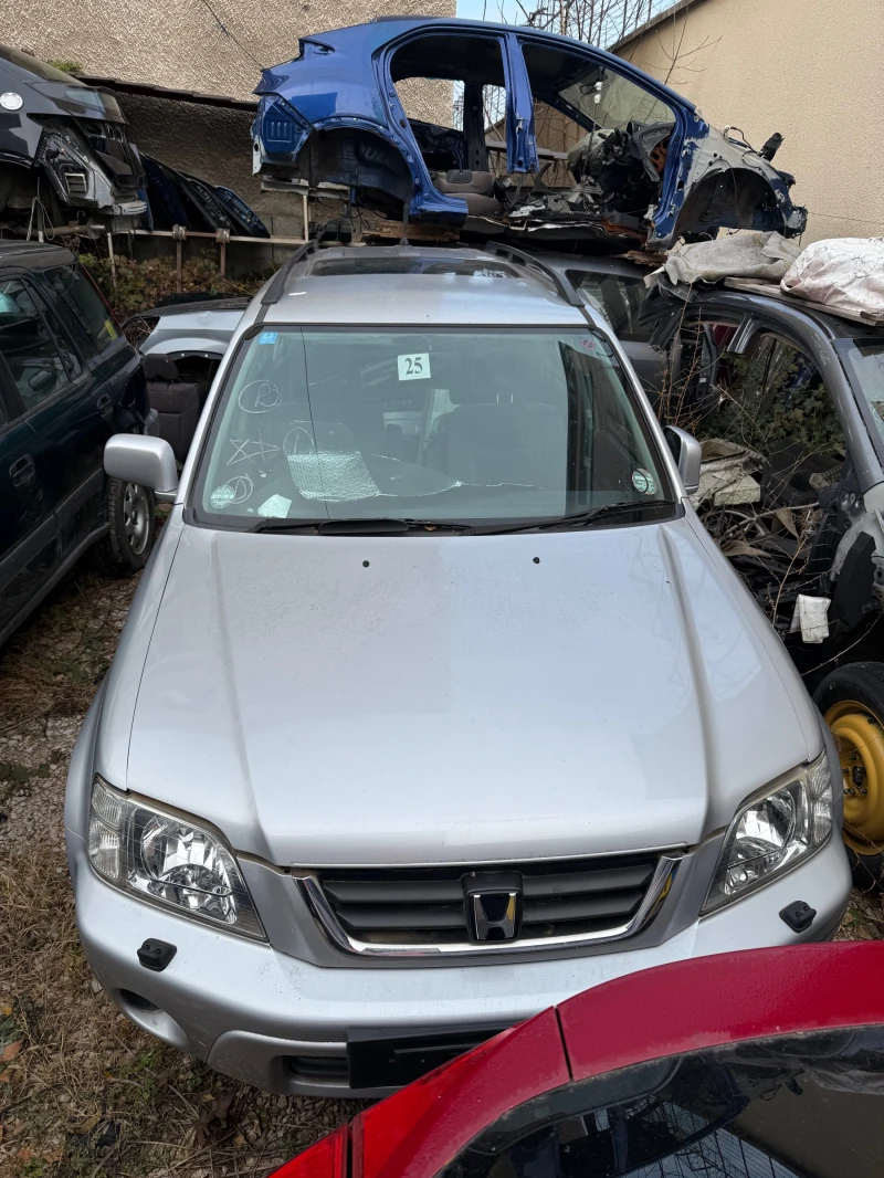 Honda Cr-v 2.0-147кс, снимка 3 - Автомобили и джипове - 48175826