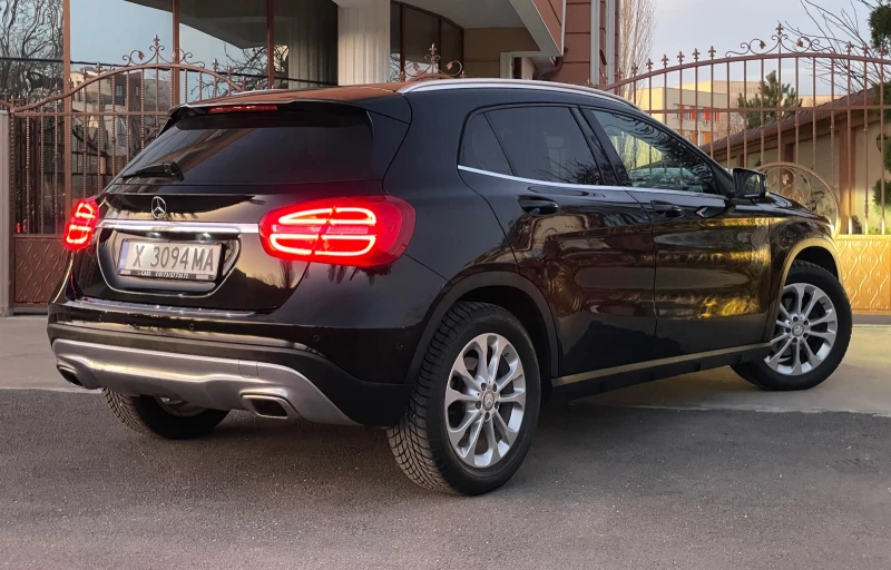 Mercedes-Benz GLA 220 CDI 4 MATIC , снимка 8 - Автомобили и джипове - 48388123