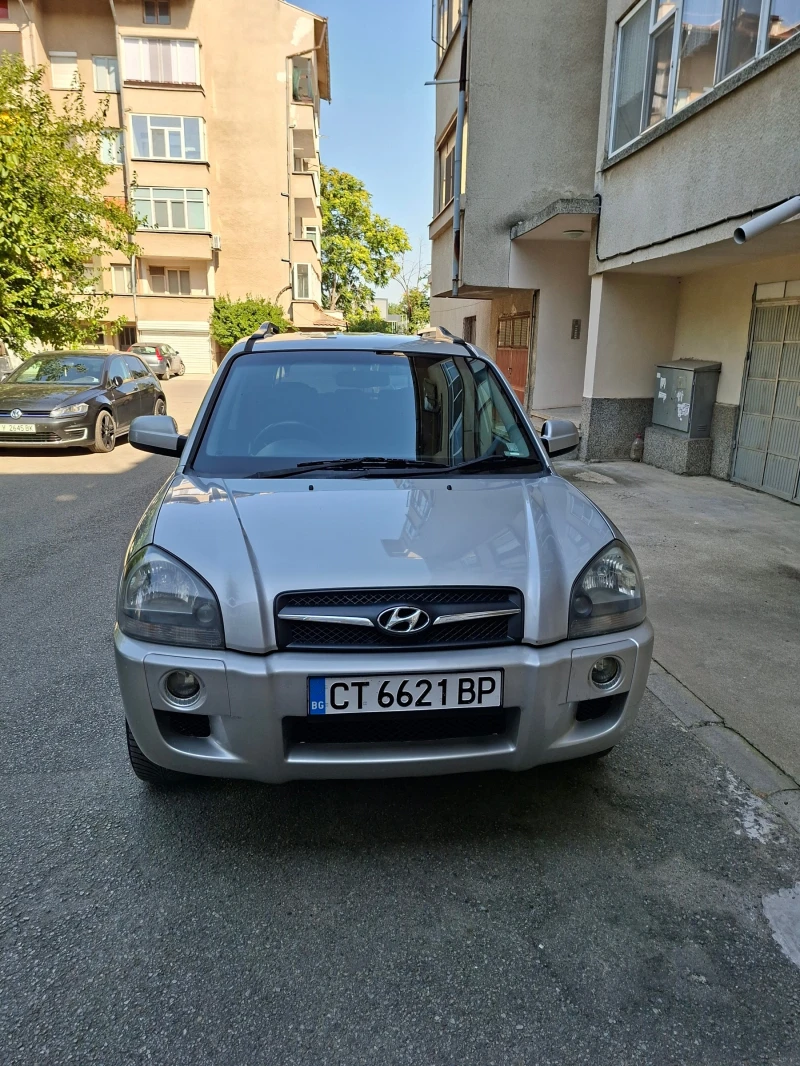 Hyundai Tucson 2.0 CRDi 16V, снимка 2 - Автомобили и джипове - 51418743