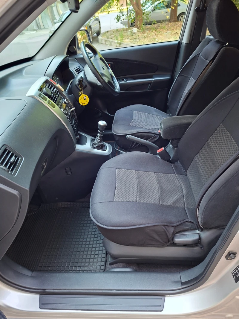 Hyundai Tucson 2.0 CRDi 16V, снимка 9 - Автомобили и джипове - 51418743