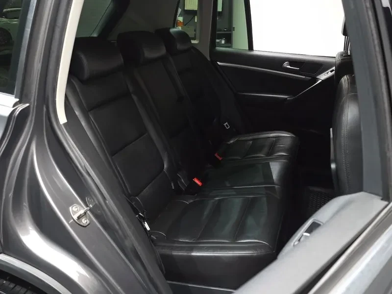 VW Tiguan 2.0 Tdi Premium, снимка 12 - Автомобили и джипове - 55748730