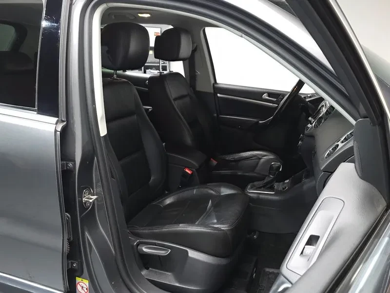 VW Tiguan 2.0 Tdi Premium, снимка 10 - Автомобили и джипове - 55748730