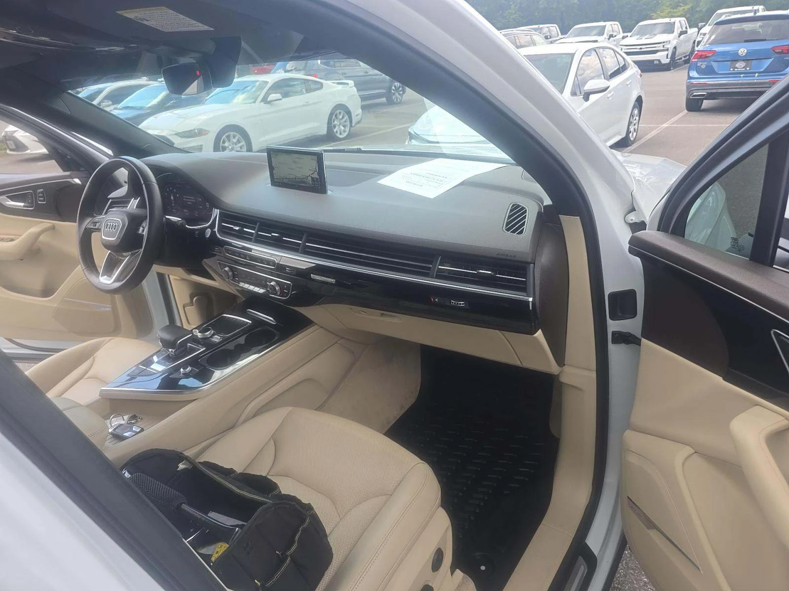 Audi Q7 Premium Plus* CARFAX* ОПЦИЯ ЗА ФИНАНСИРАНЕ*  - изображение 8