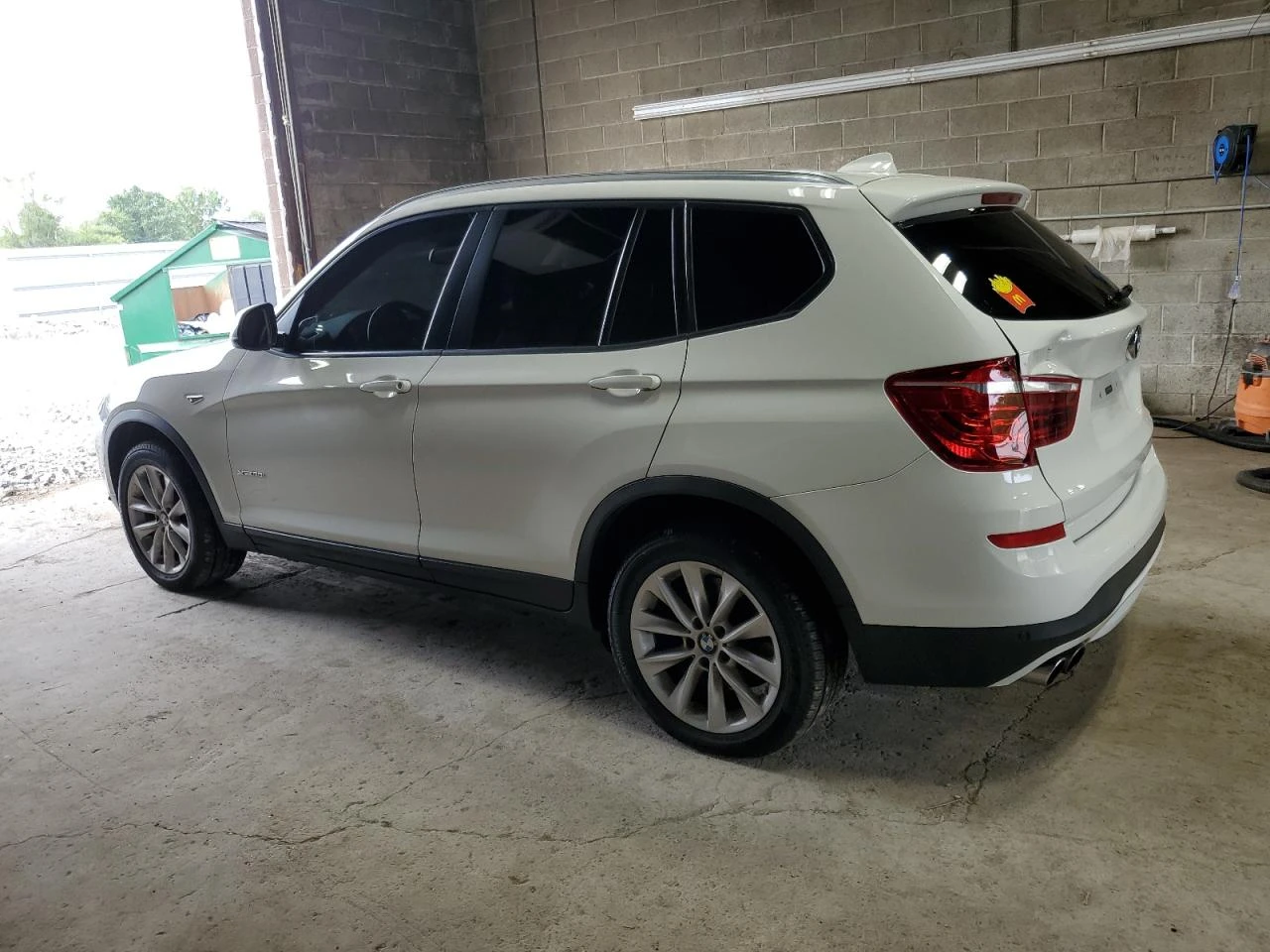 BMW X3 XDRIVE28I/2.0L 4/ПОДГРЕВ/ОБДУХВ./КОЖА/ - изображение 2