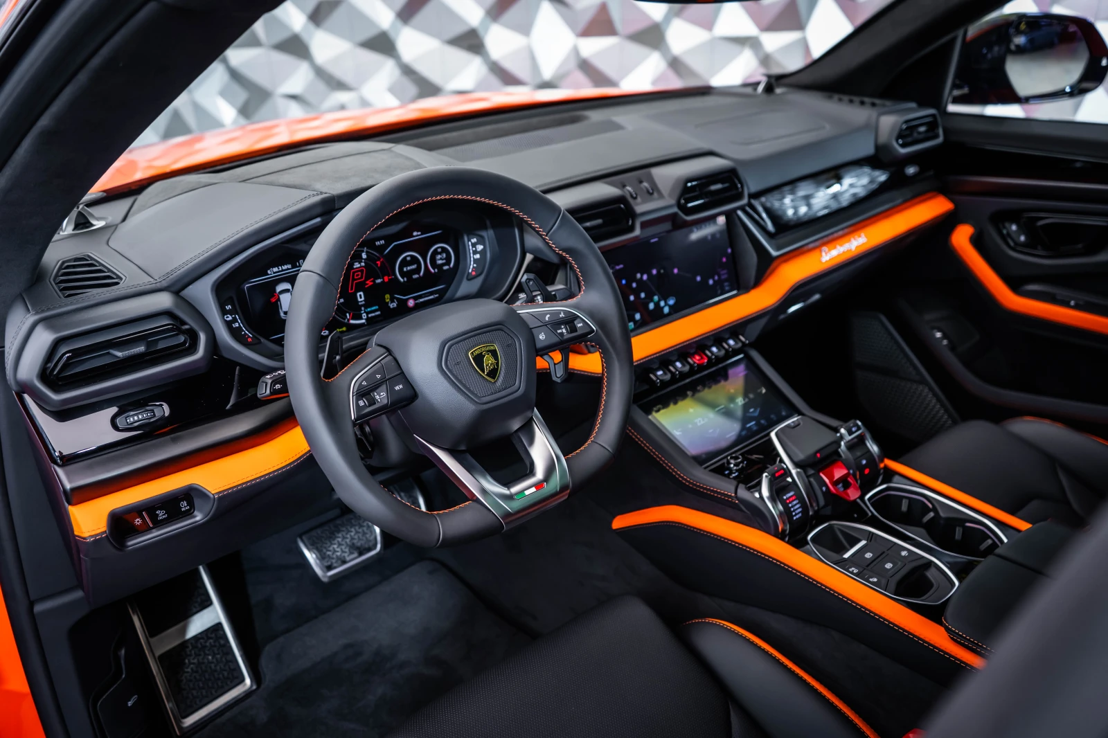 Lamborghini Urus SE Arancio Apodis - изображение 8