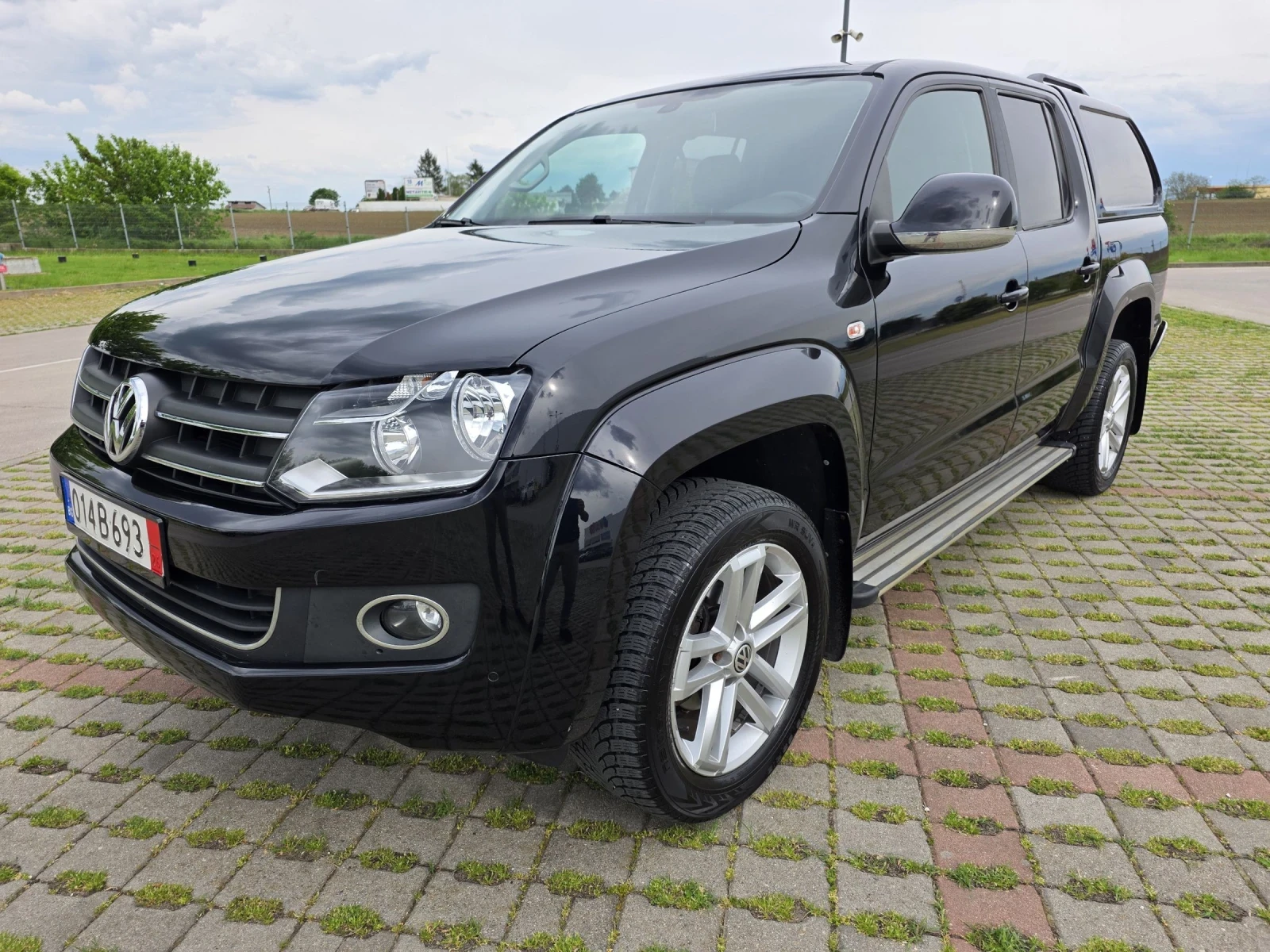 VW Amarok 2.0BiTDI 180h.p DSG8 KOJA NAVI