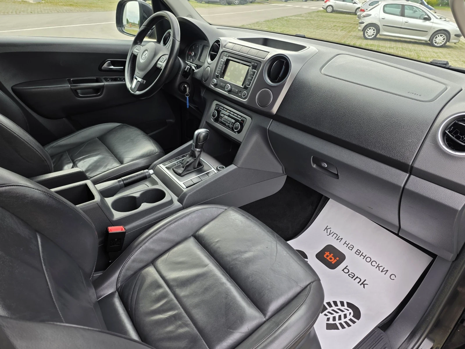 VW Amarok 2.0BiTDI 180h.p DSG8 KOJA NAVI, снимка 12 - Автомобили и джипове - 54478103