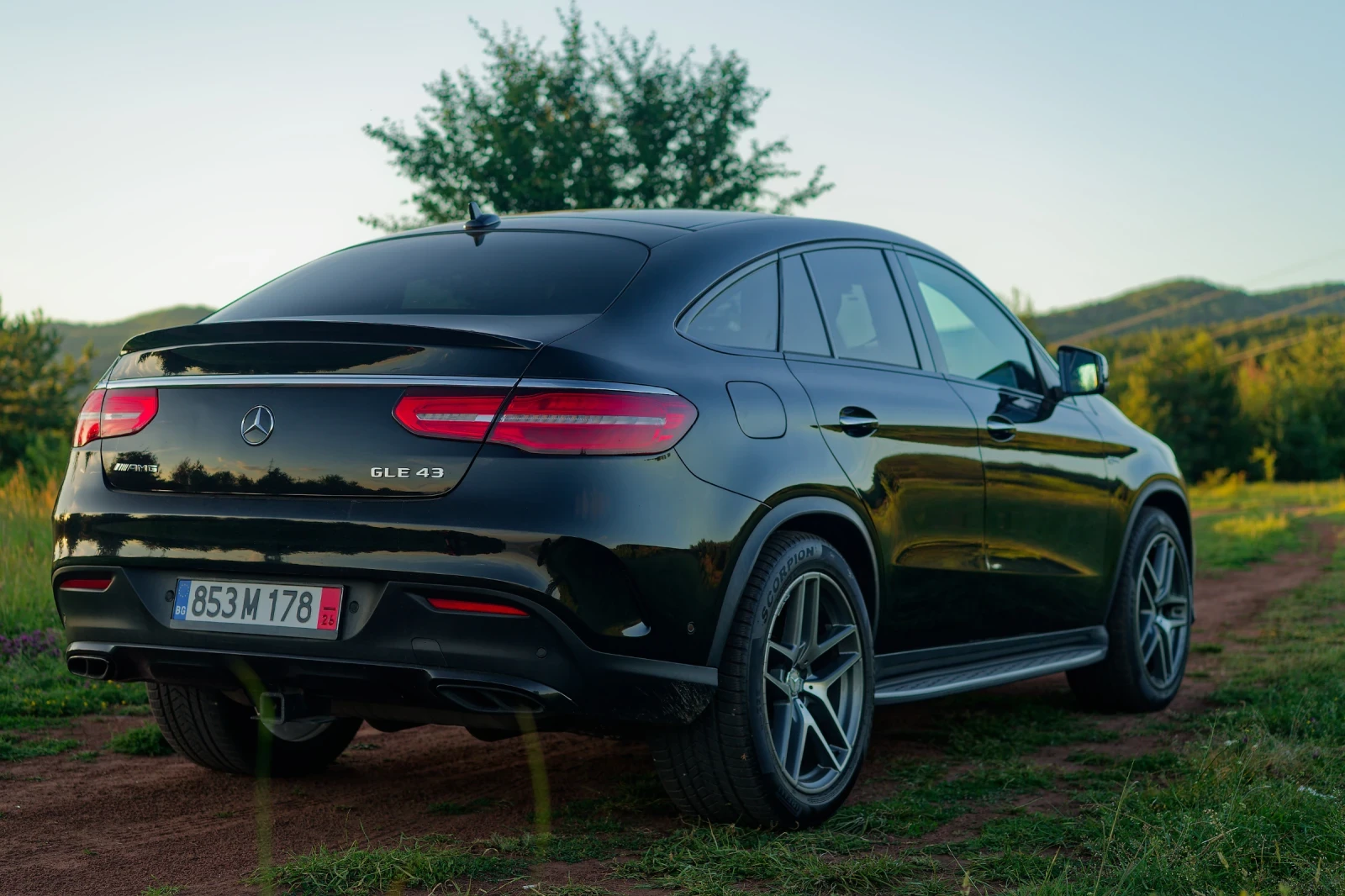Mercedes-Benz GLE Coupe Coup? 43 AMG Panorama Distr Head upKeyles Cam360 , снимка 3 - Автомобили и джипове - 54983482