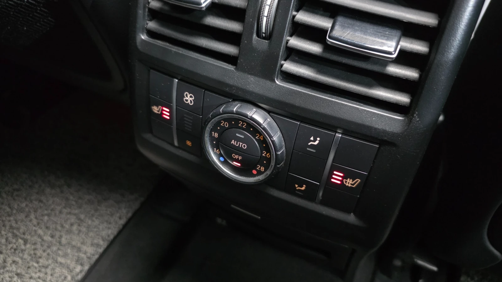 Mercedes-Benz GLE 350 AMG line/360 Cam/Подгрев/ПАНОРАМА/ВЪЗДУШНО ОКАЧВАН, снимка 12 - Автомобили и джипове - 55298689