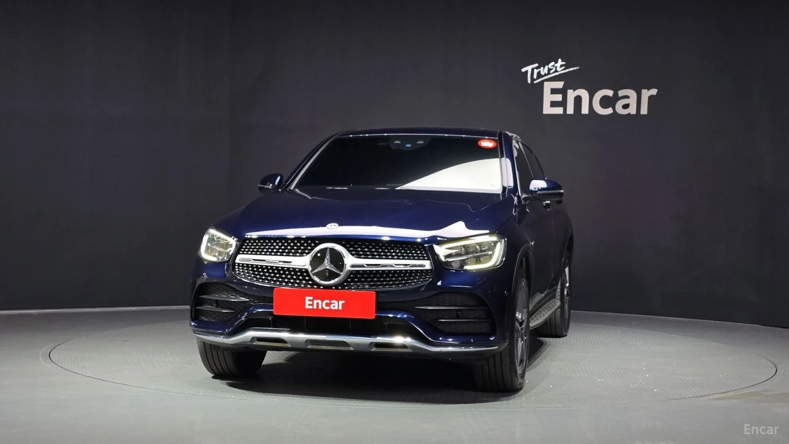 Mercedes-Benz GLC 300 300е* HEADUP* DIGITAL* AMG* КАМЕРА* СЛЕД НА ЛЕНТИ*, снимка 3 - Автомобили и джипове - 55459610