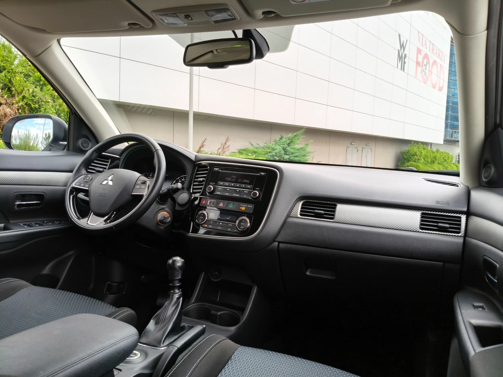 Mitsubishi Outlander 2.2 DID * 4X4* ШВЕЙЦАРИЯ, снимка 15 - Автомобили и джипове - 55543102