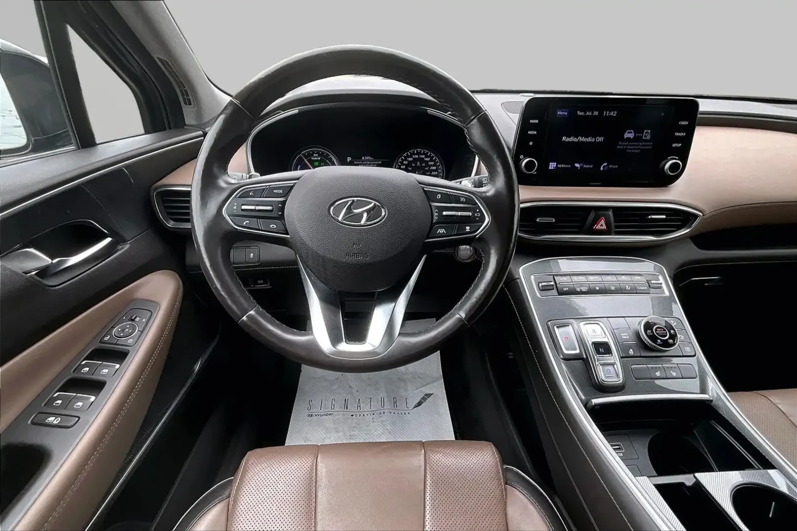 Hyundai Santa fe Hybrid* AWD* Premium* Двуцветен интериор, снимка 7 - Автомобили и джипове - 55555893