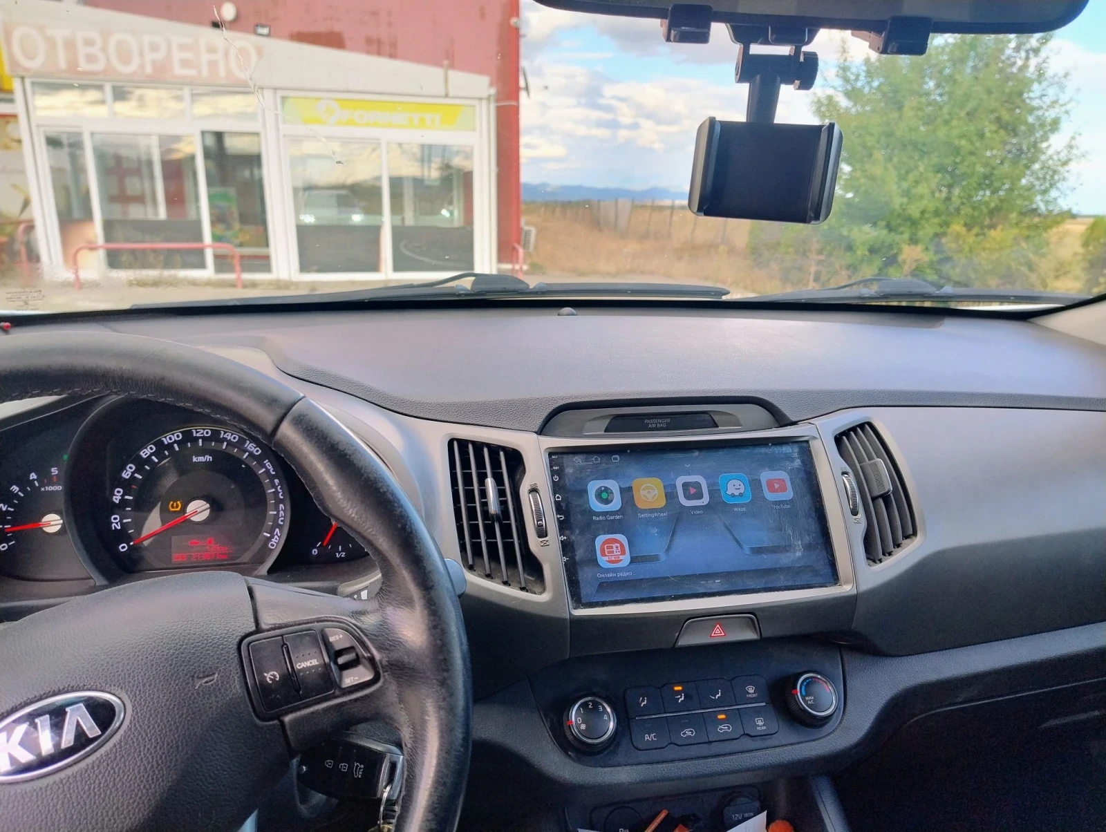 Kia Sportage, снимка 6 - Автомобили и джипове - 56183398