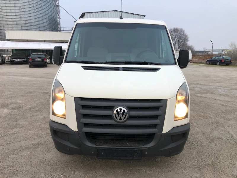 VW Crafter 2.5 TDI, Клима, Средна база, снимка 6 - Бусове и автобуси - 48854251