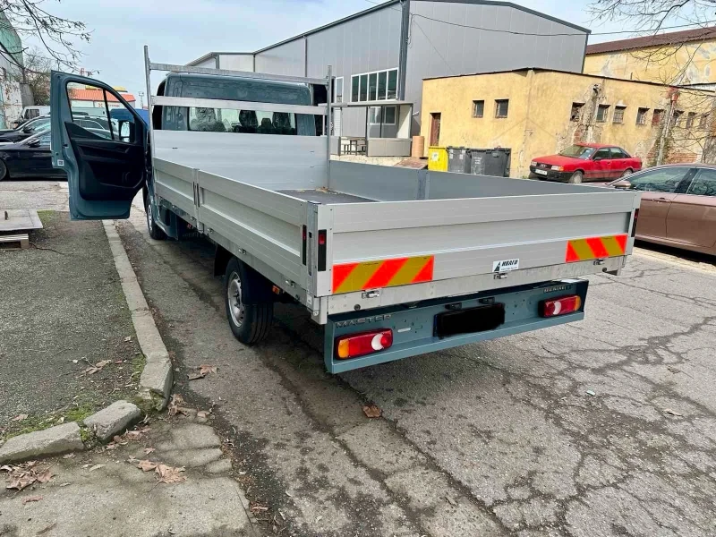 Renault Master 2025, снимка 8 - Бусове и автобуси - 53128967