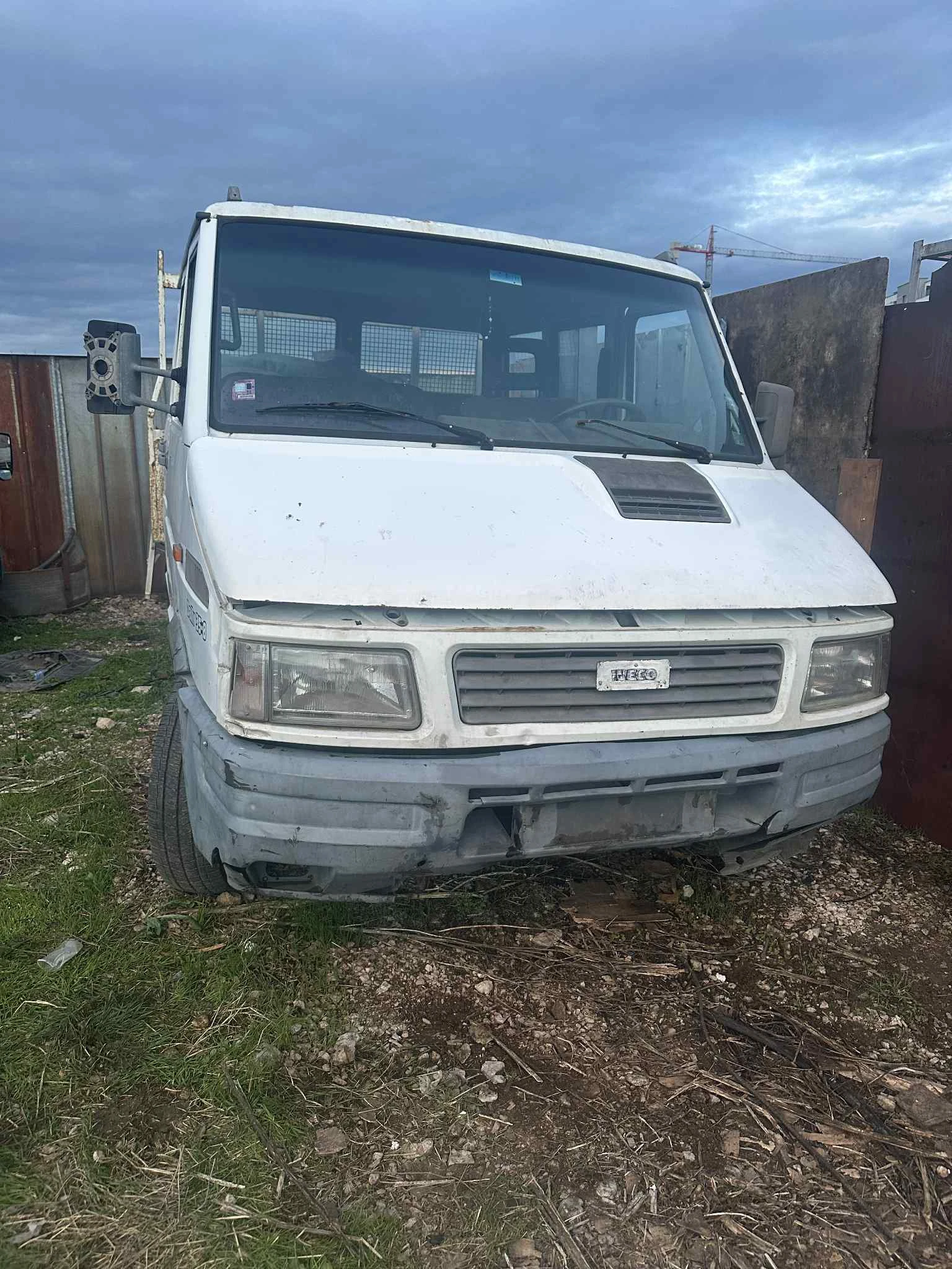 Iveco 35-8 Автомагазин за части, снимка 1