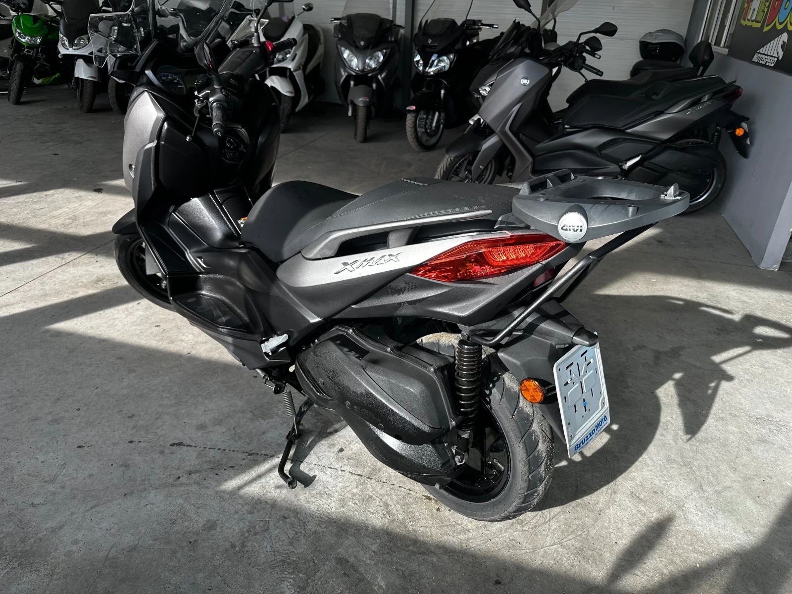 Yamaha X-max 300i- ABS TCS - изображение 5