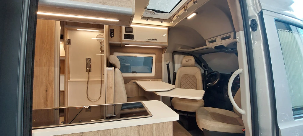 Кемпер Други МАN M182078 Mega Re-Aktiv 680 S, снимка 10 - Каравани и кемпери - 53984375