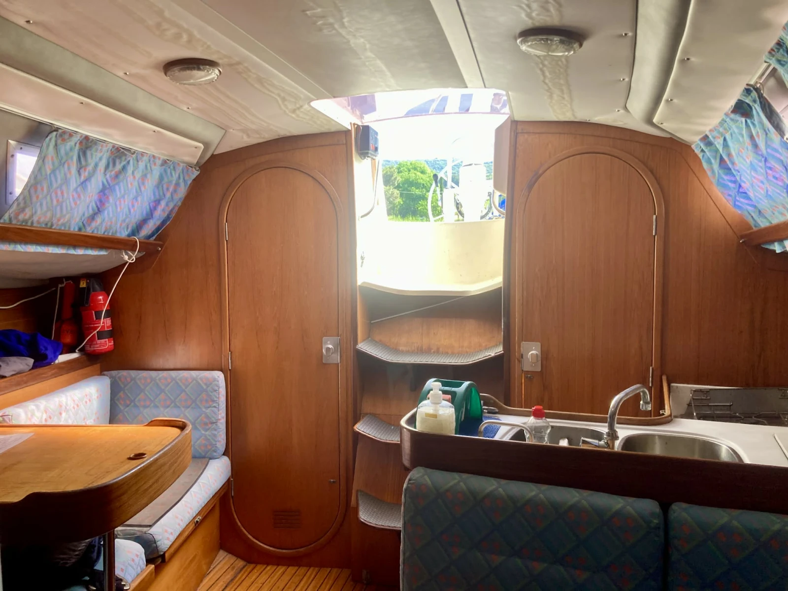 ���������� ����� Dufour 31.2 | Mobile.bg � ����������� 4