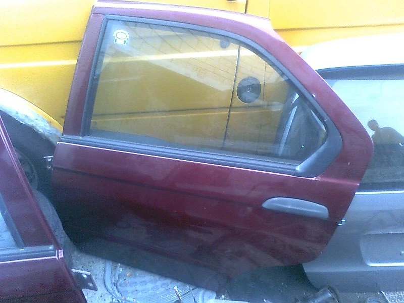 Задна лява врата за Алфа Ромео 146