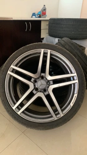        255/35R20  Mercedes-Benz