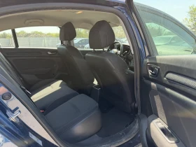 Renault Megane 1.3TCe Sedan 140k.c., снимка 10