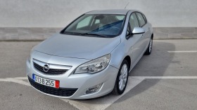 Opel Astra 1.6 16V Автомат, снимка 1