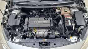 Opel Astra 1.6 16V Автомат, снимка 13