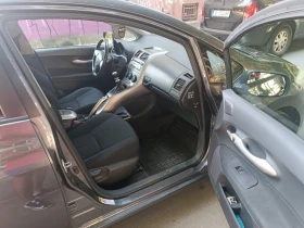 Обява за продажба на Toyota Auris 2.0 D4d ~8 600 лв. - изображение 5