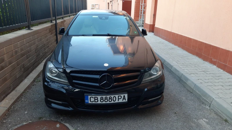 Mercedes-Benz C 220 C220, снимка 1 - Автомобили и джипове - 48041497