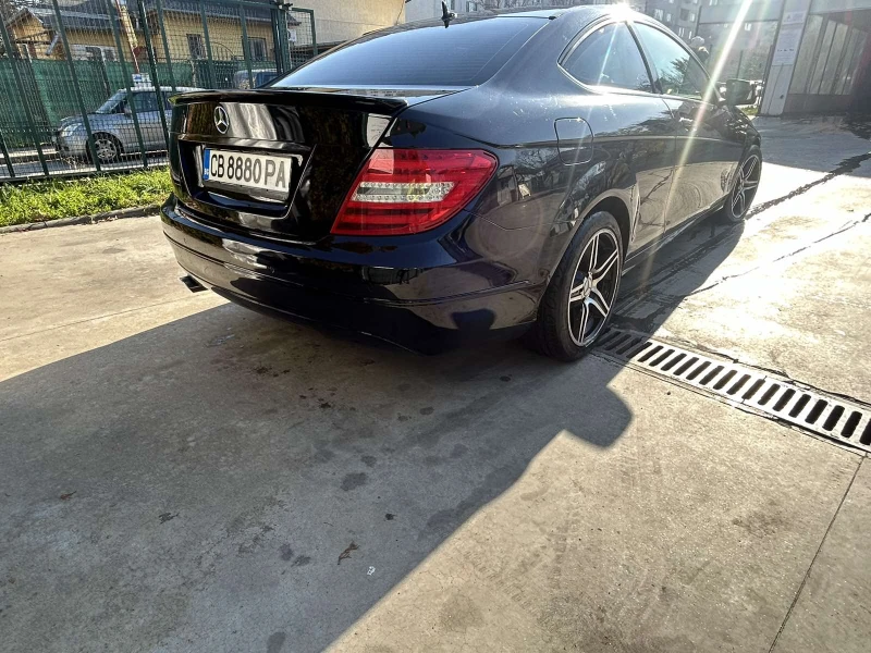 Mercedes-Benz C 220 C220, снимка 4 - Автомобили и джипове - 48041497